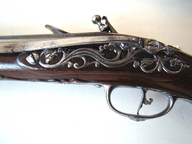 A pair of late 17th century Italian steel mounted flintlock officers' pistols circa 1695 — image 3